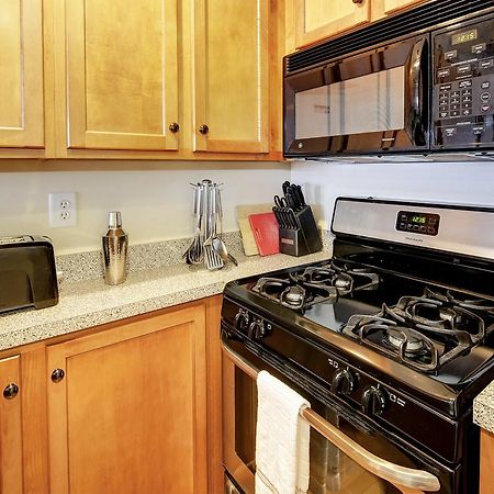 Restaurant Row Townhouse 2 King Bedrooms Louisville Buitenkant foto